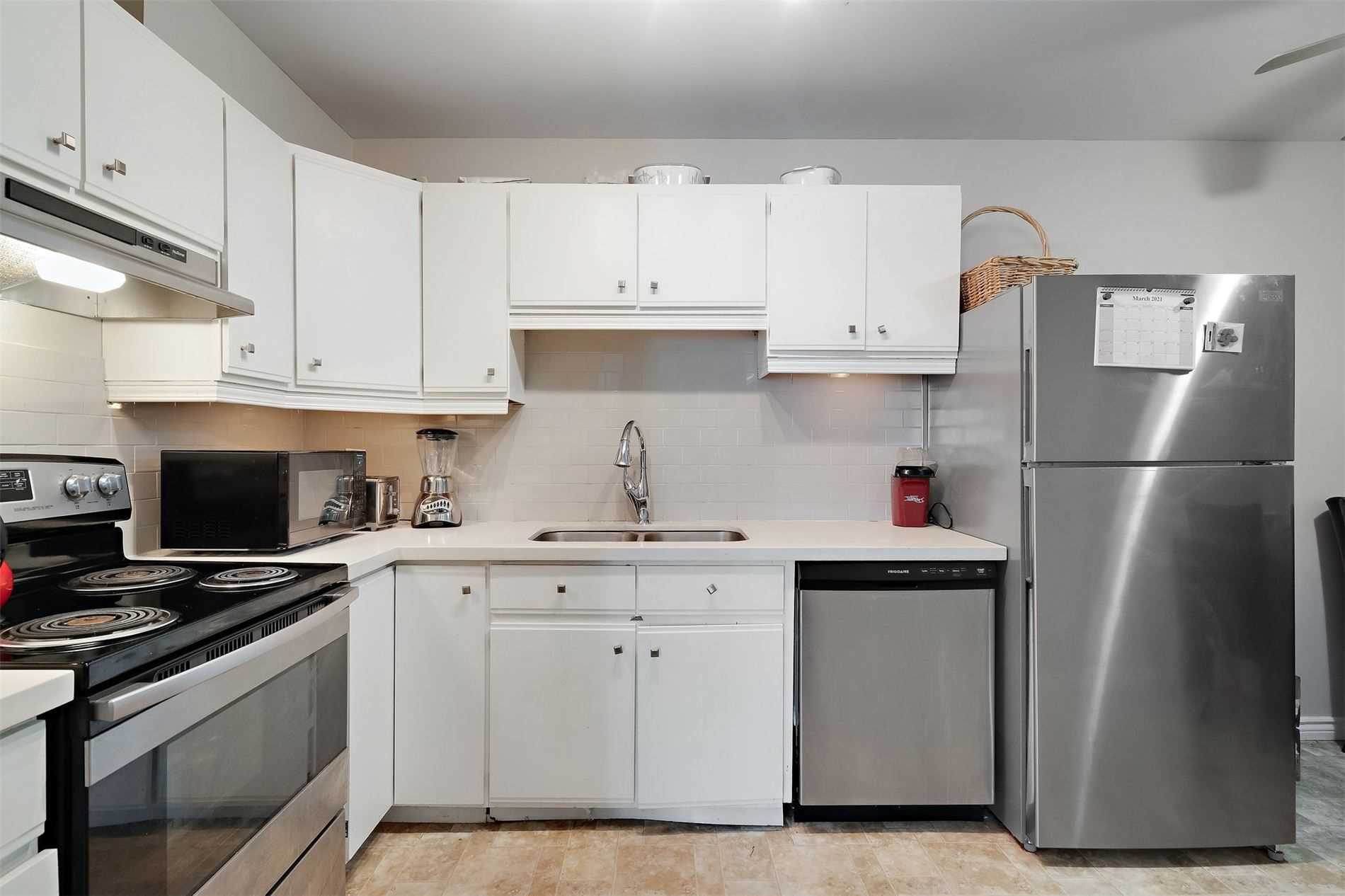 90 Lawrence Ave, #103