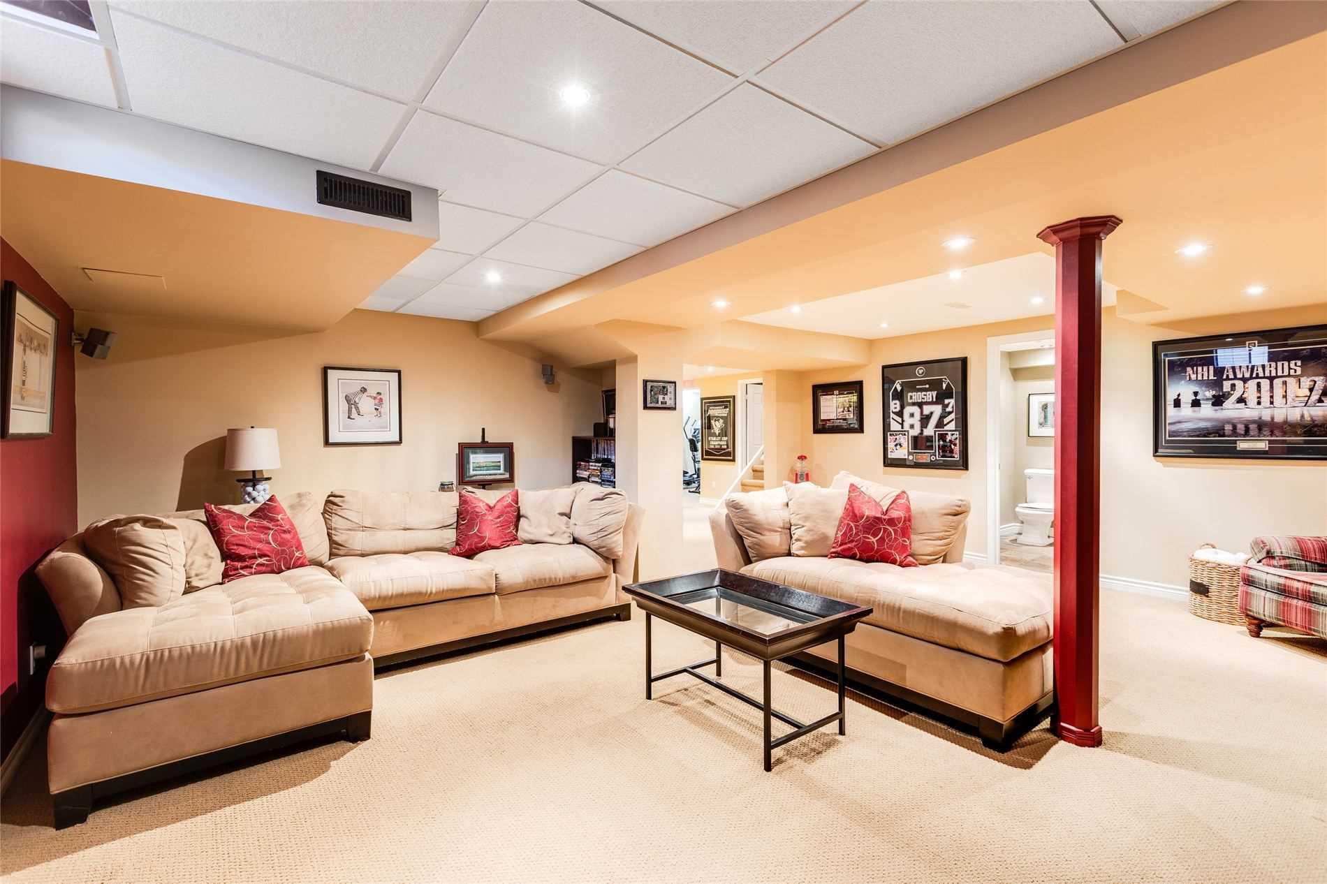 1642 Ramshaw Cres