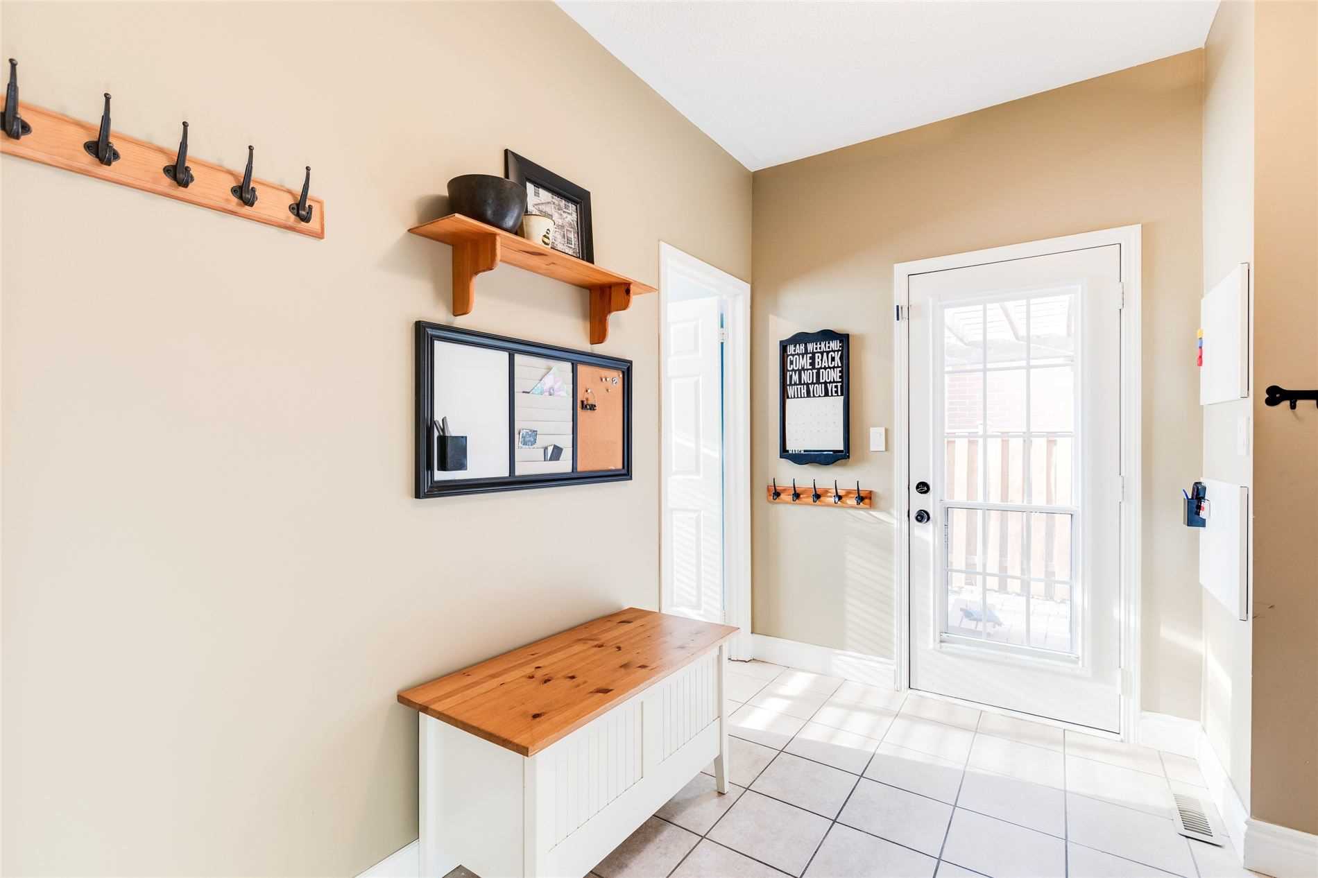 1642 Ramshaw Cres