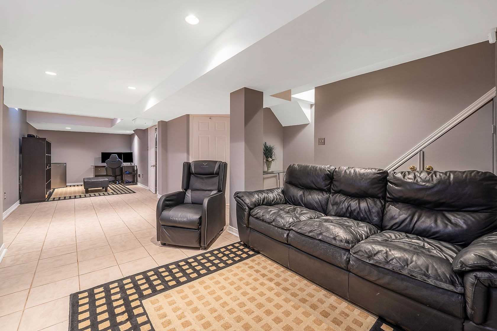 51 Hanton Cres