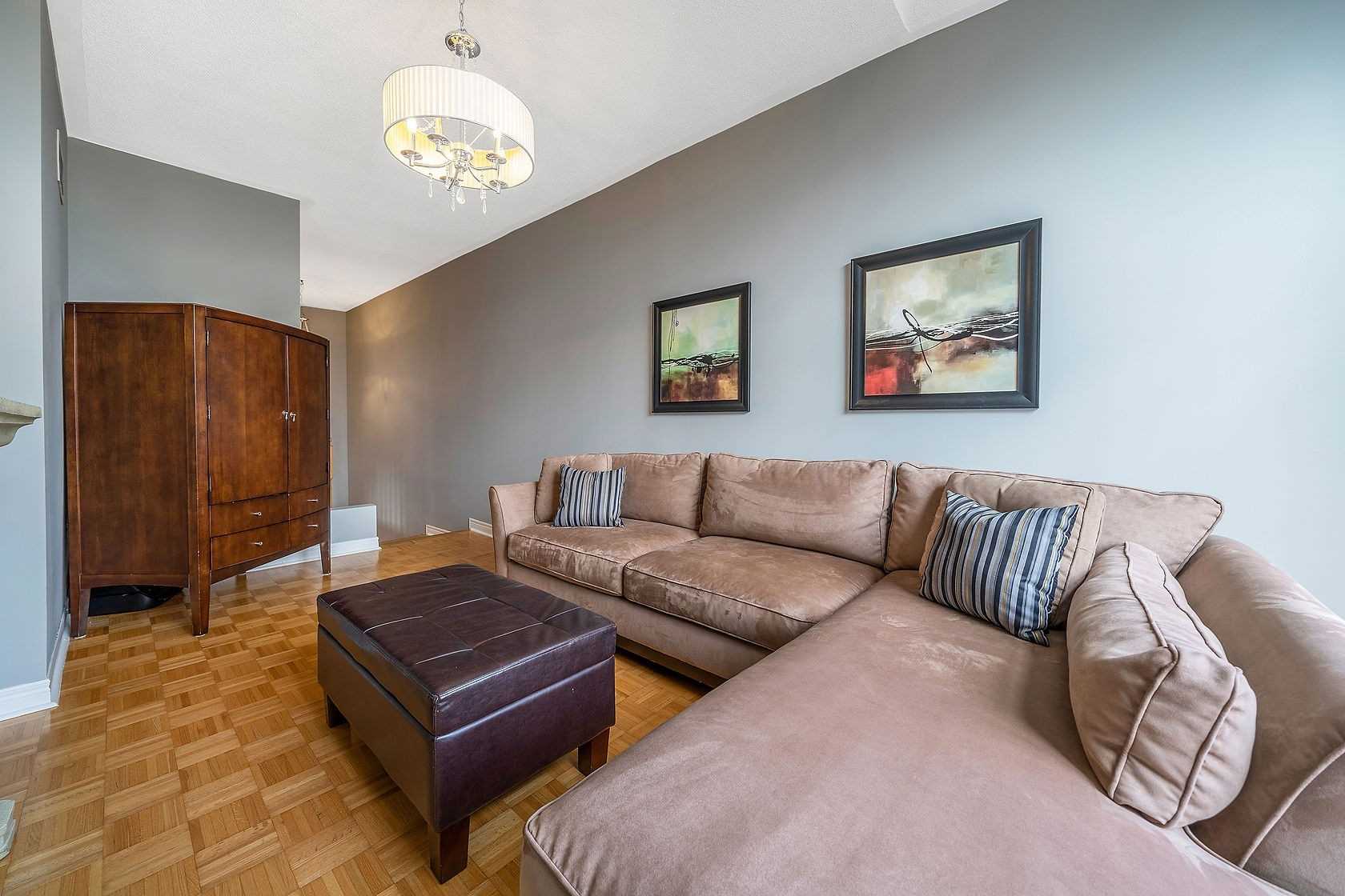 51 Hanton Cres