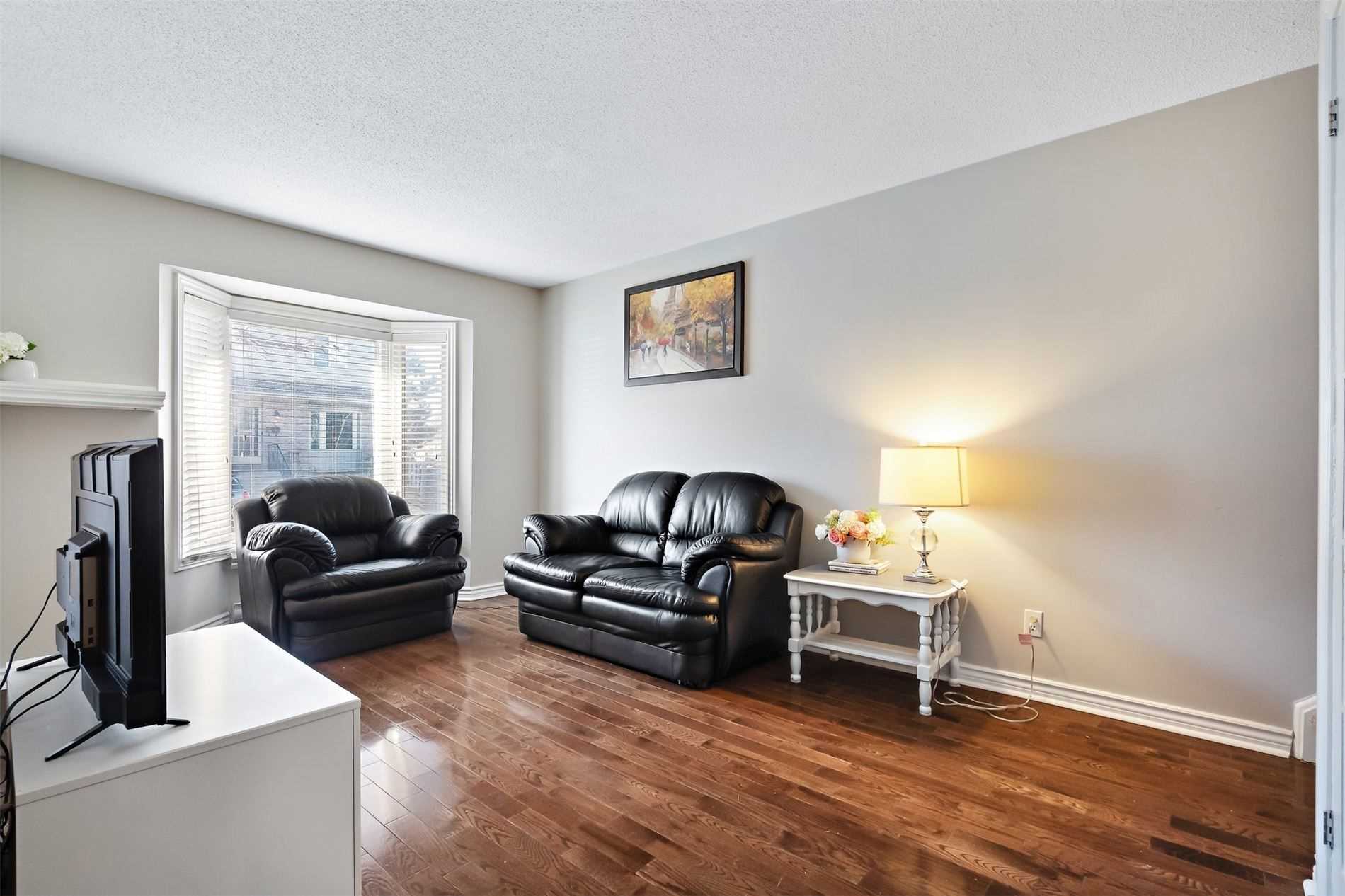 90 Lawrence Ave, #103