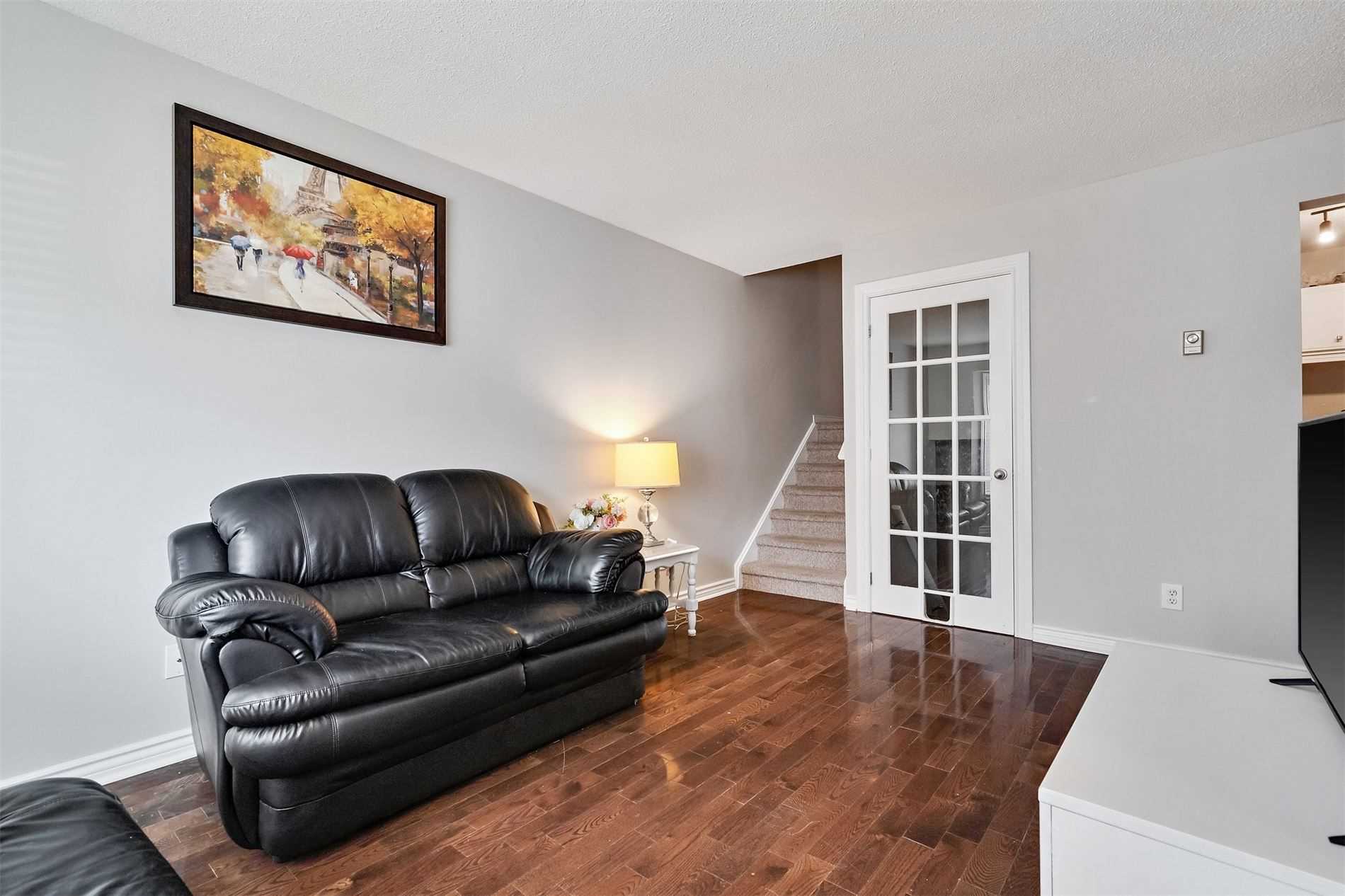 90 Lawrence Ave, #103