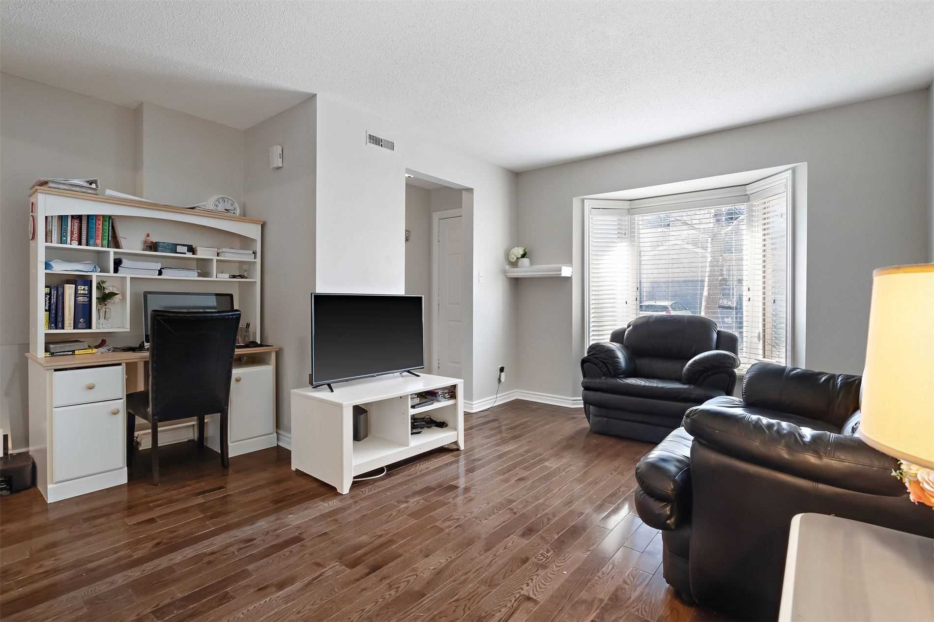 90 Lawrence Ave, #103