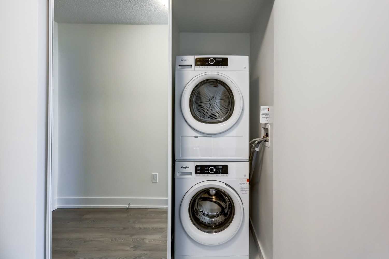 9 Mabelle Ave, #2822