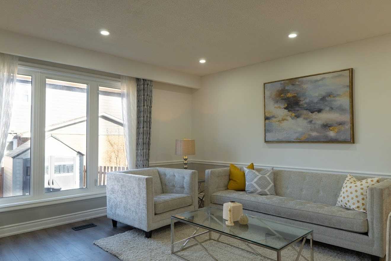 25 Hockley Path