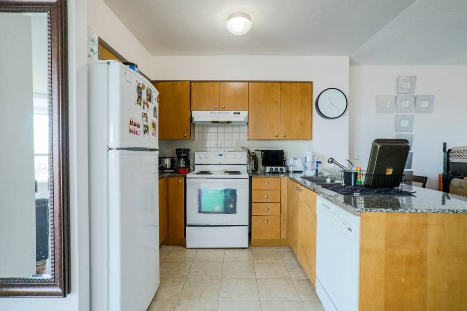 220 Forum Dr, #1313