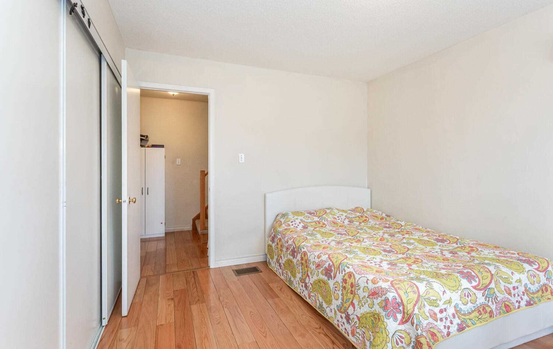 6950 Tenth Line W, #94