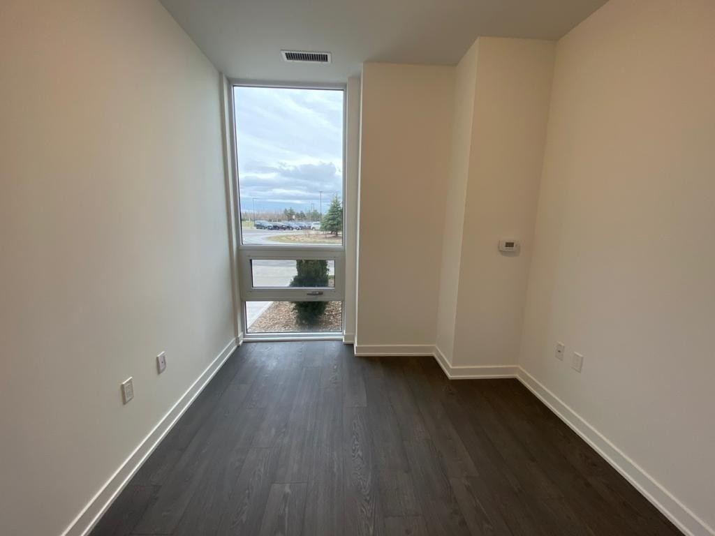 4699 Glen Erin Dr, #107