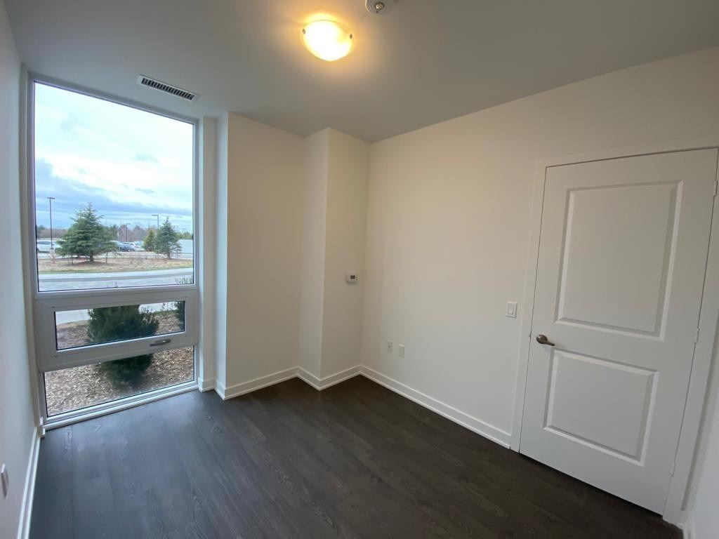 4699 Glen Erin Dr, #107