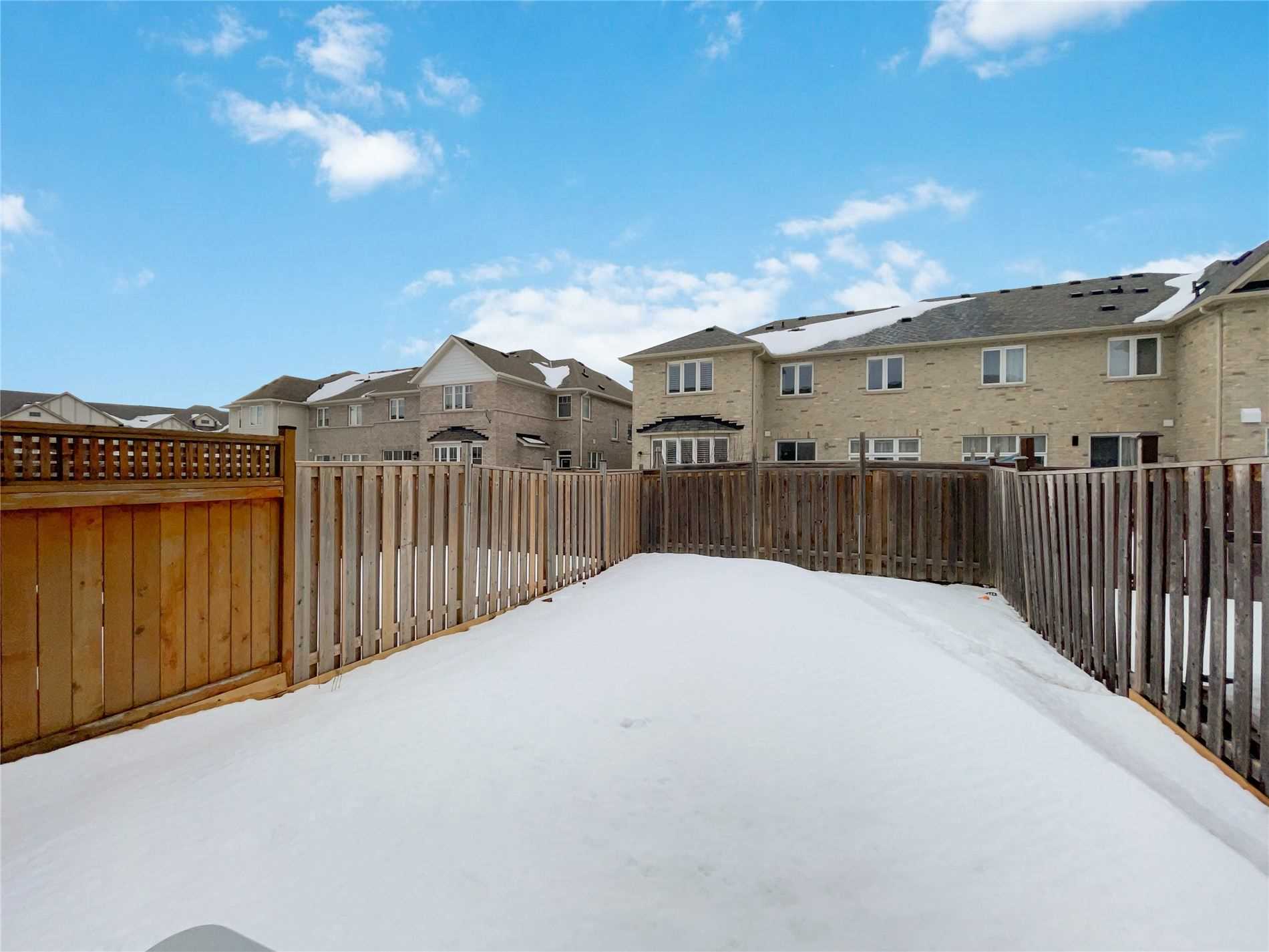 16 Aspenview Ave