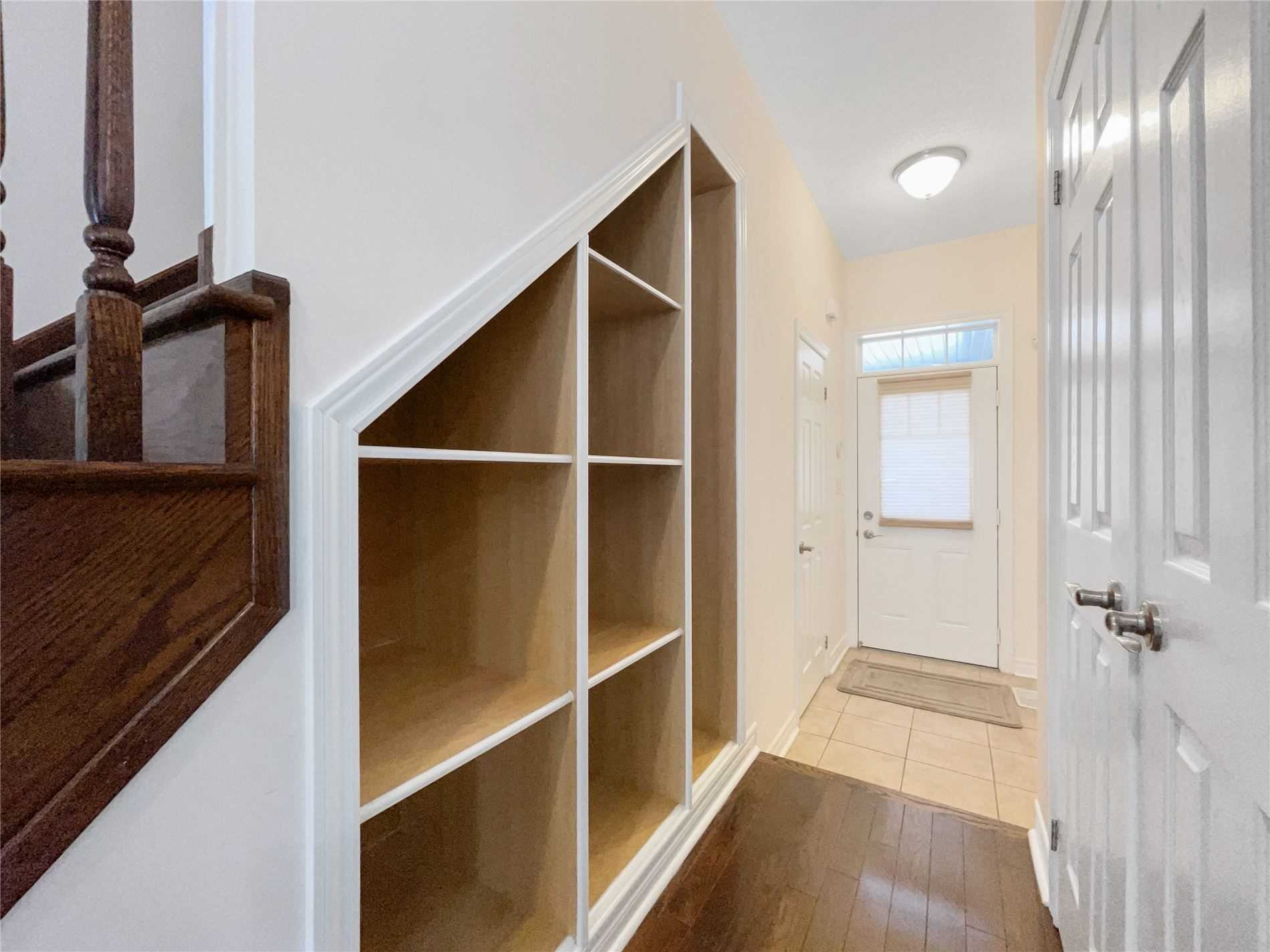 16 Aspenview Ave