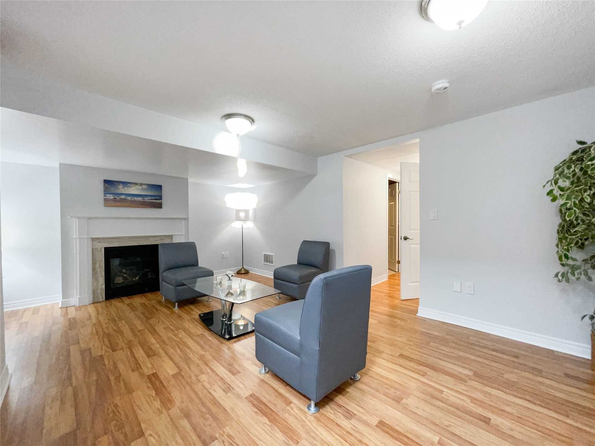 16 Aspenview Ave