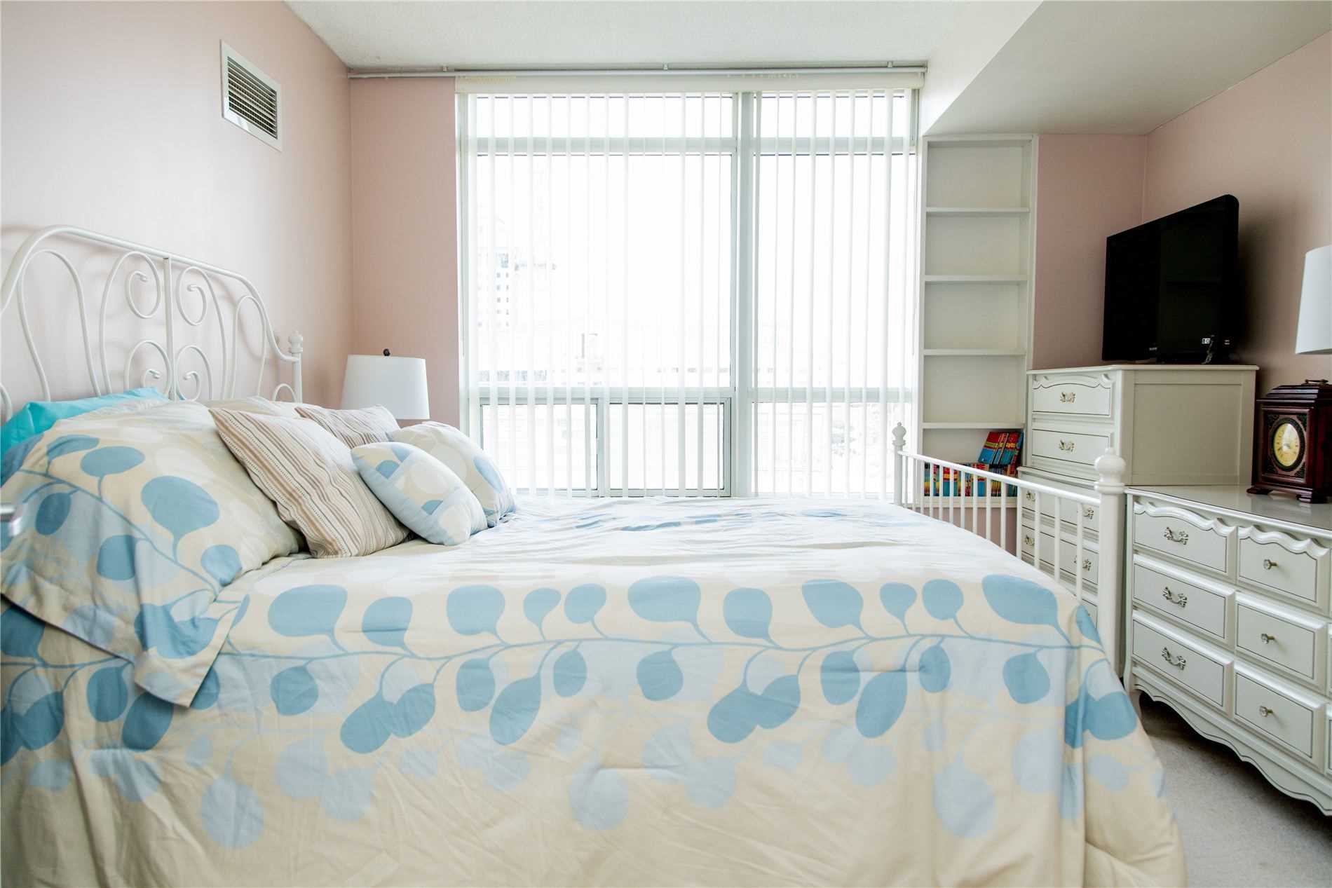 3888 Duke Of York Blvd, #436