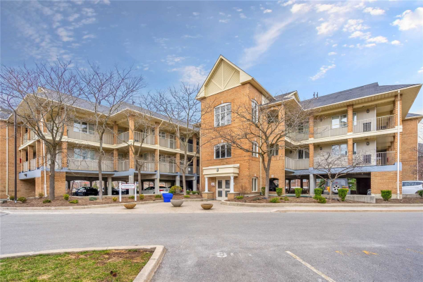 111 Bristol Rd E, Mississauga