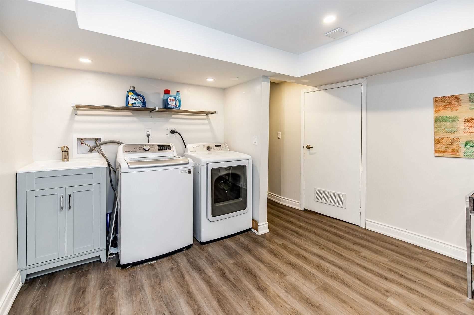 25 Hockley Path