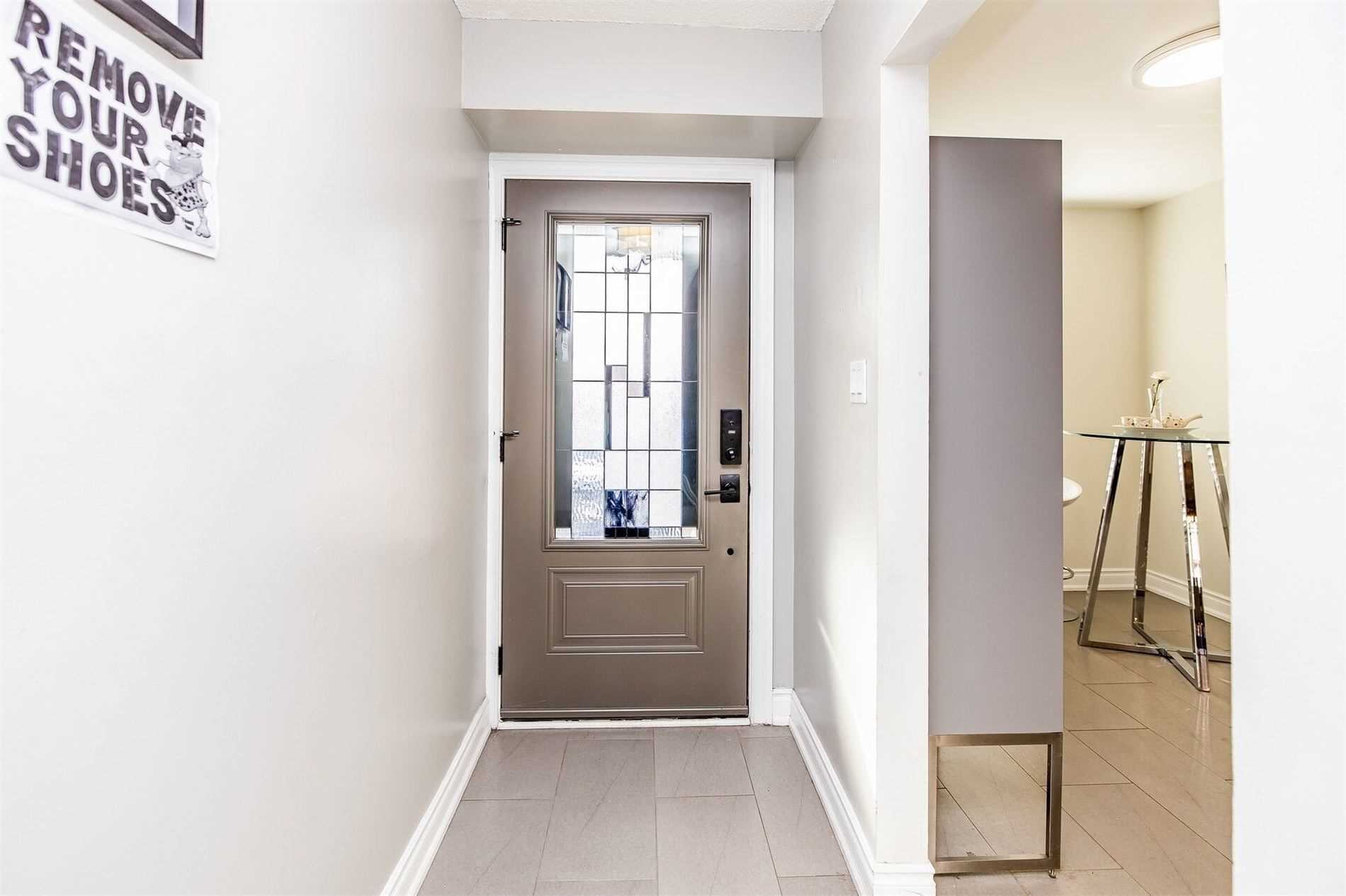 25 Hockley Path