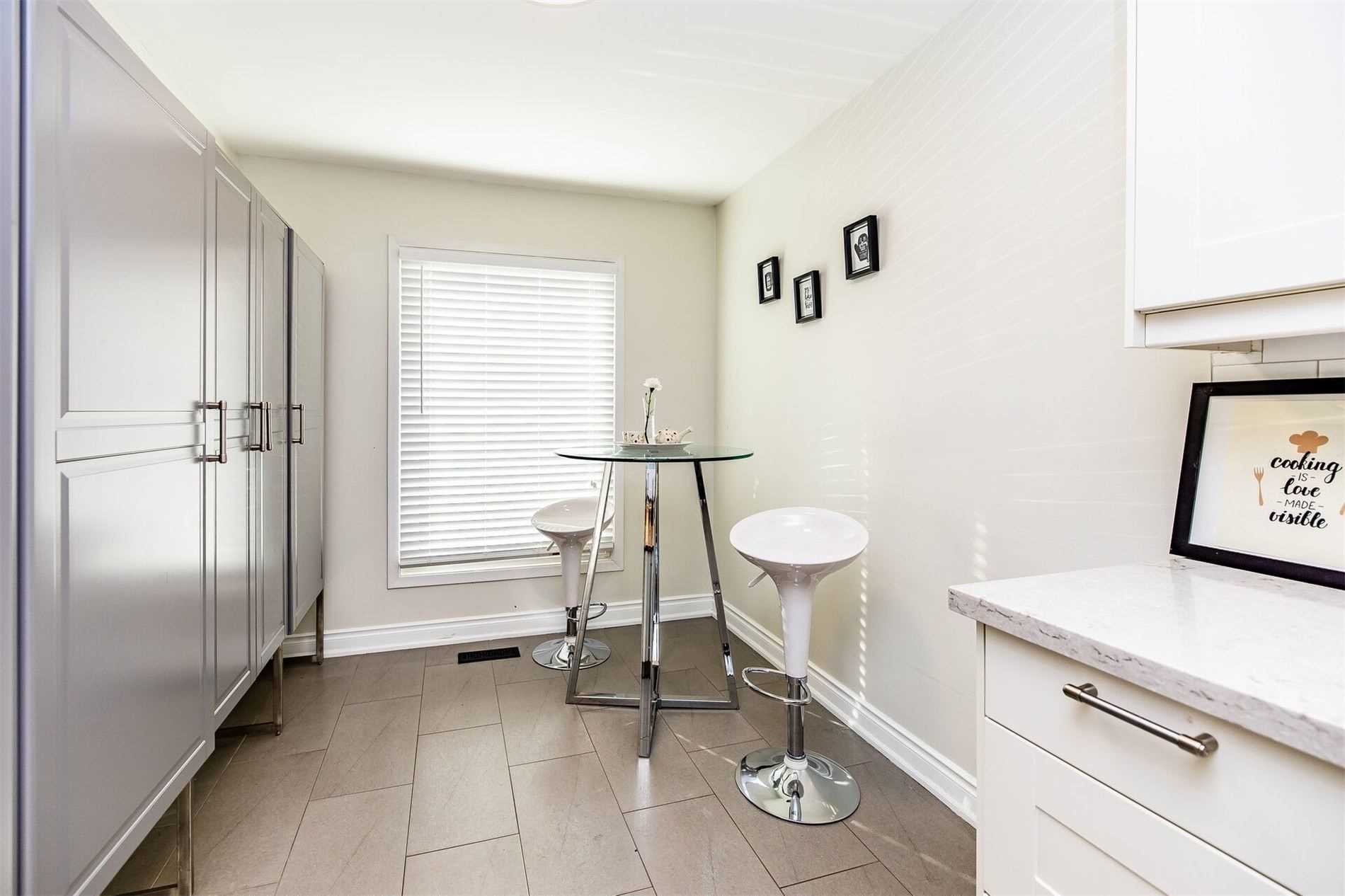 25 Hockley Path