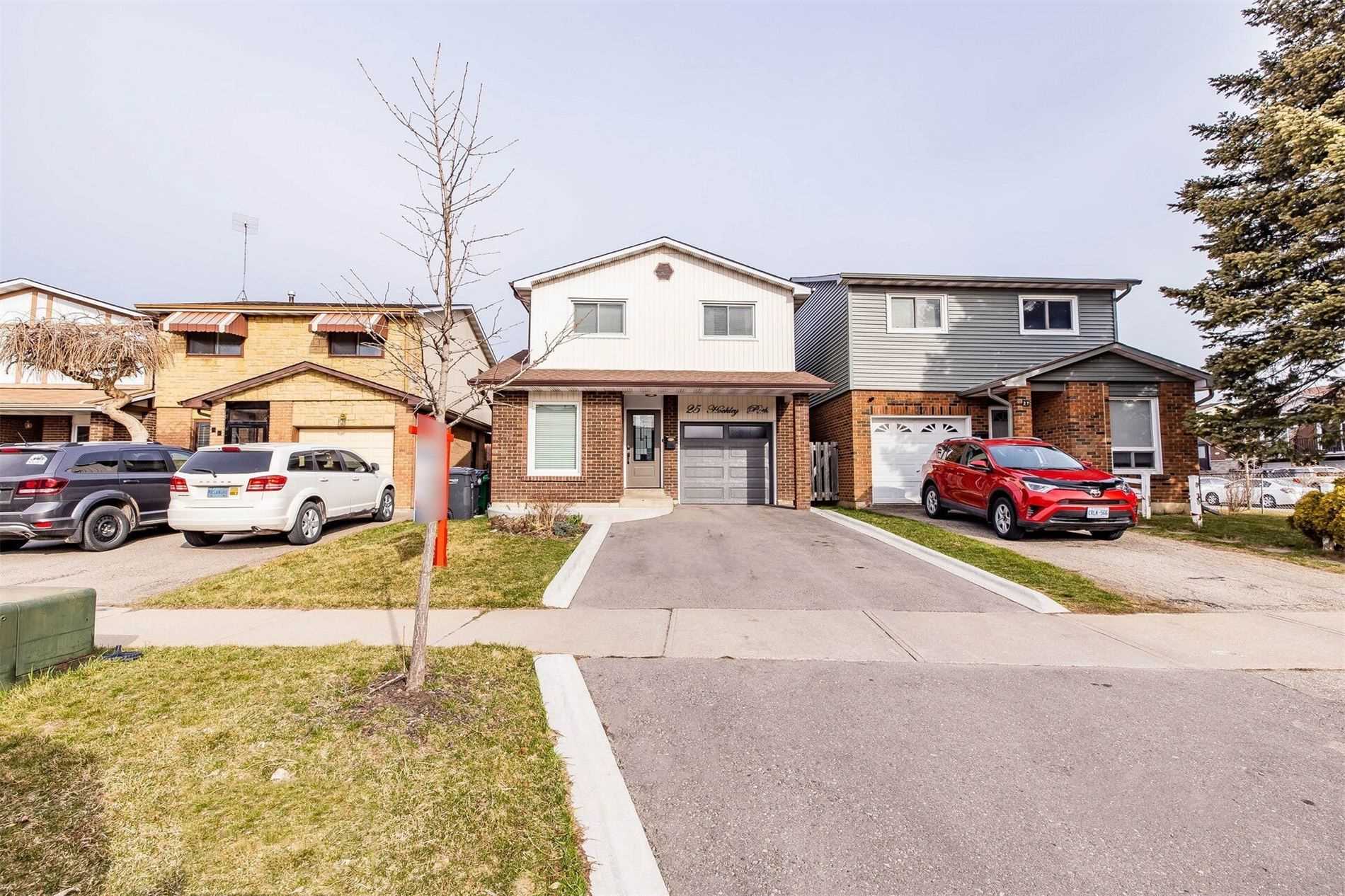 25 Hockley Path