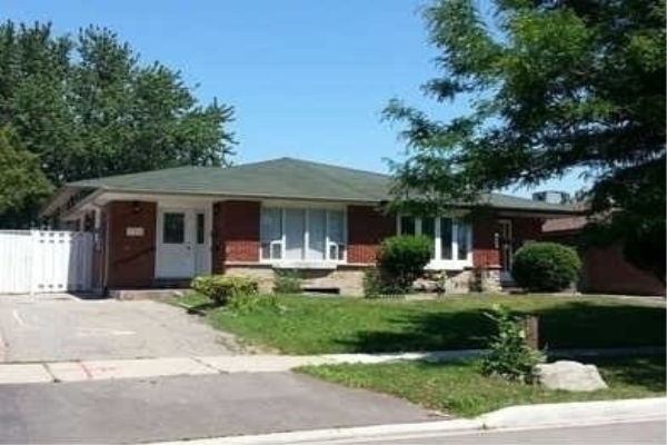 752 Eaglemount Cres, Mississauga