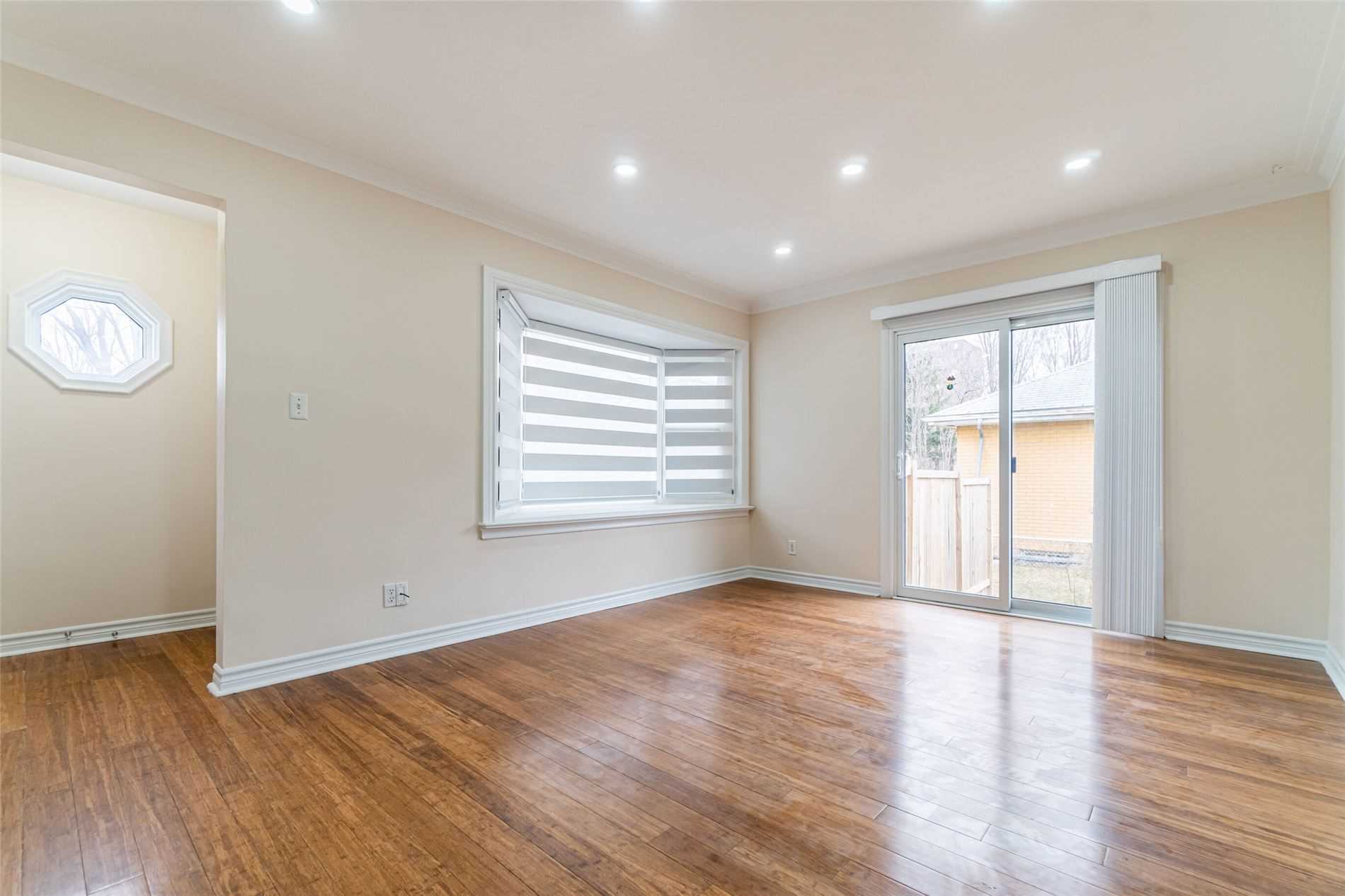 27 John St