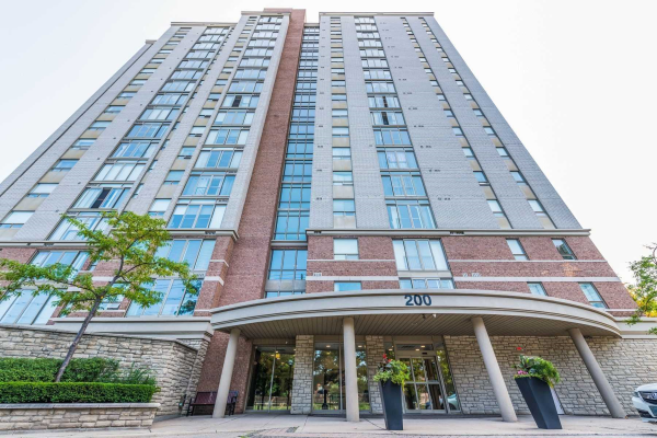 200 Burnhamthorpe Rd E, Mississauga