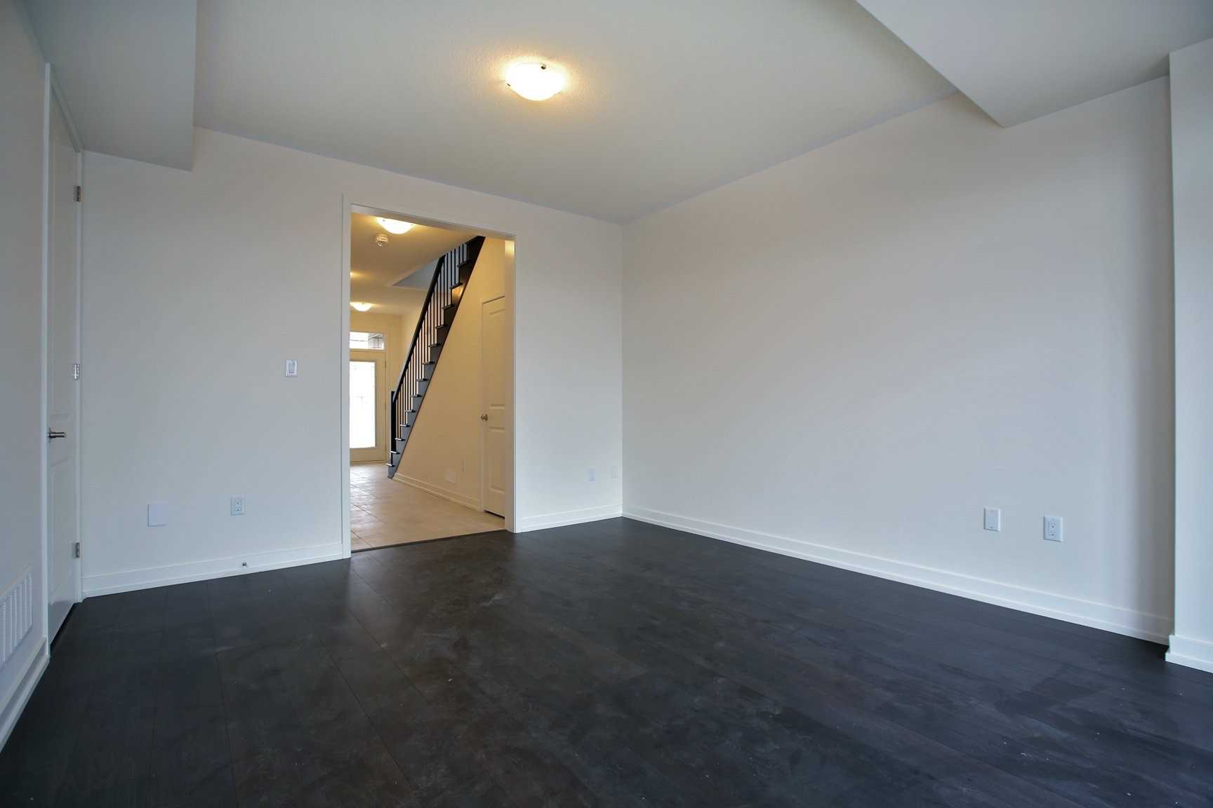 264 Squire Cres