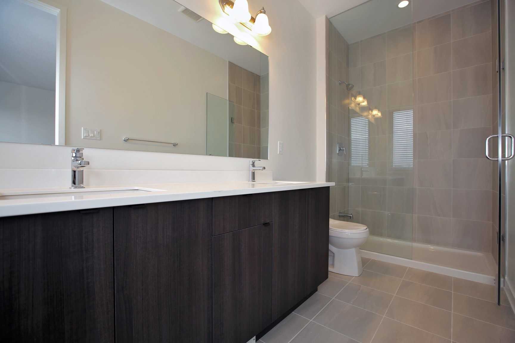 264 Squire Cres