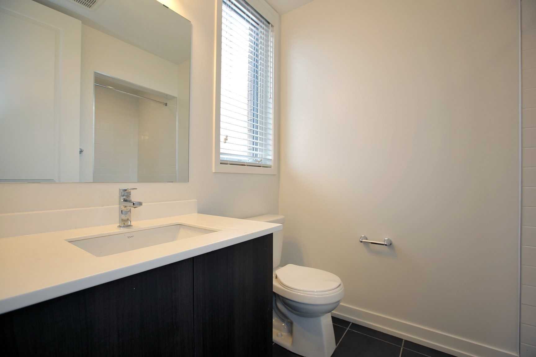 264 Squire Cres