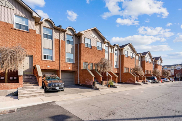 1570 Reeves Gate, Oakville