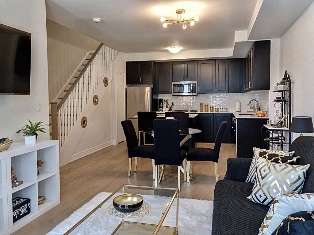 1190 Cawthra Rd, #602