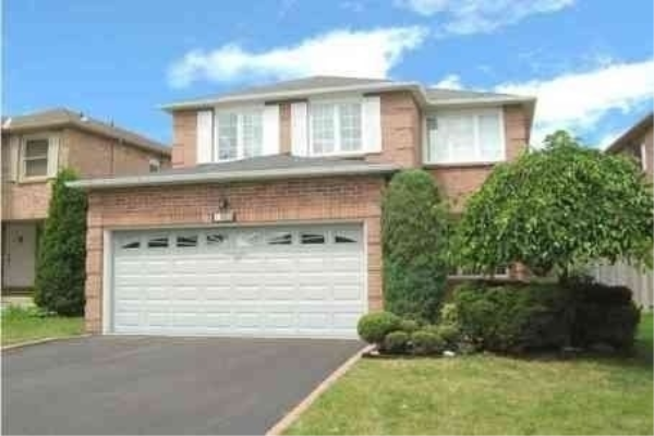 1305 Sweetbirth Crt, Mississauga