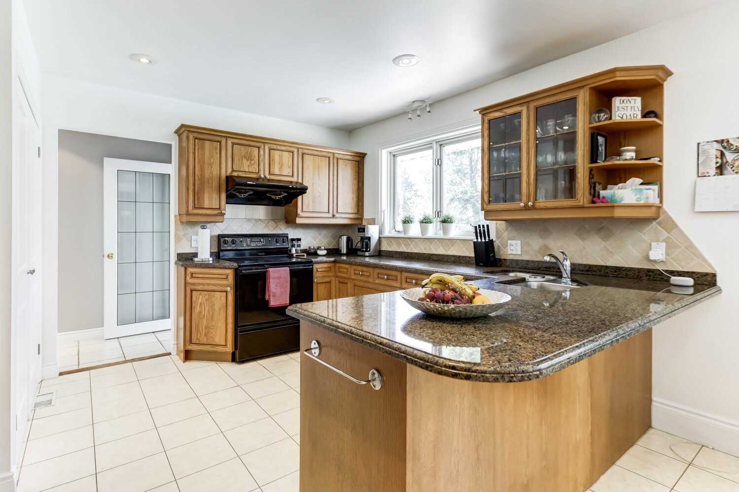 156 Trelawn Ave