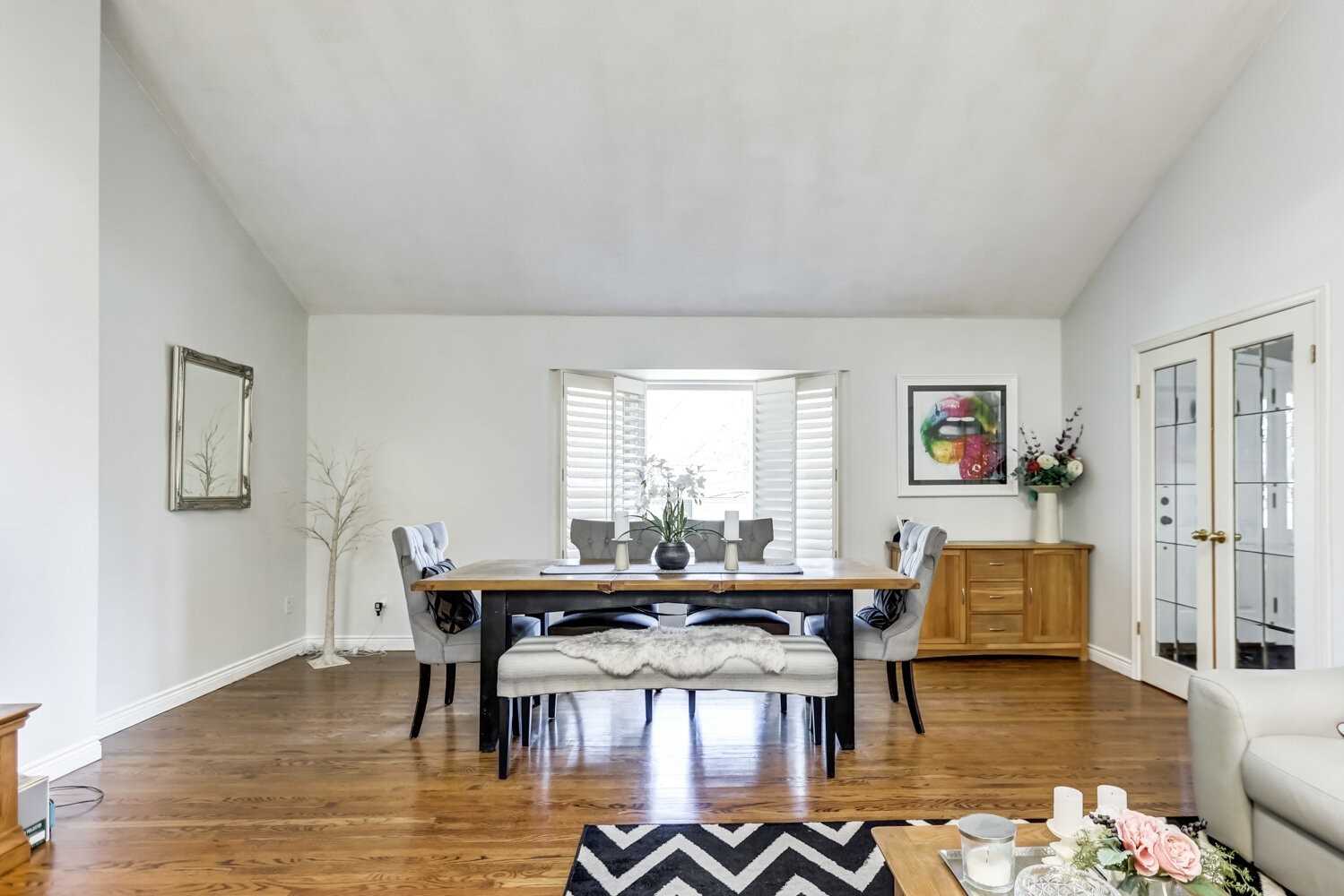 156 Trelawn Ave