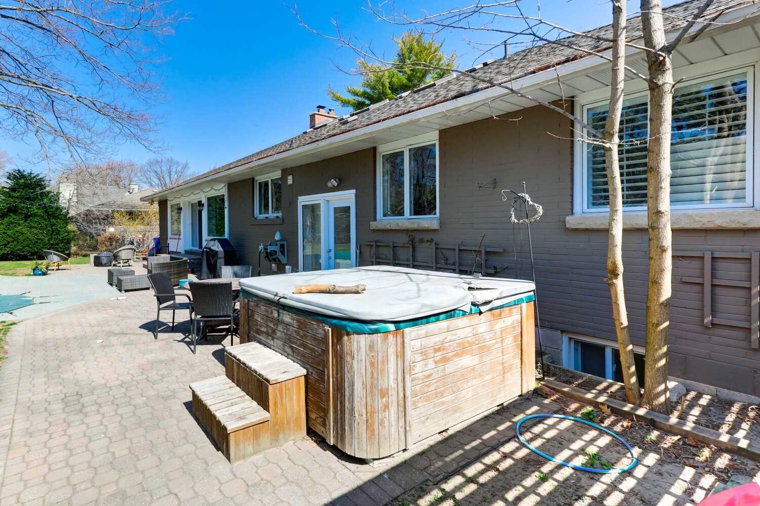 156 Trelawn Ave
