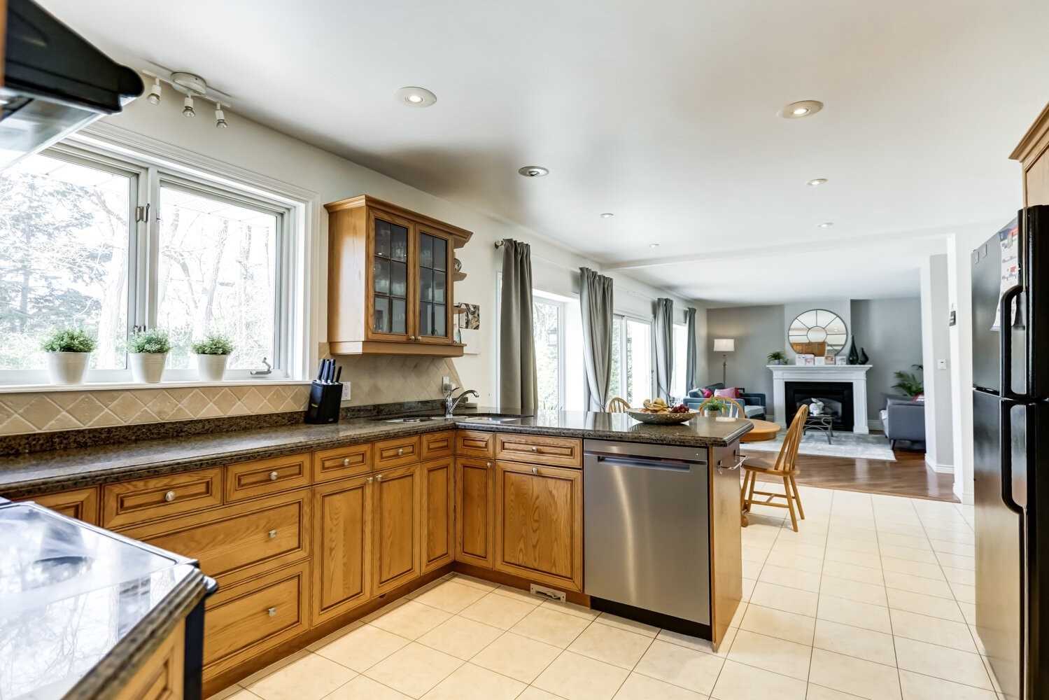 156 Trelawn Ave