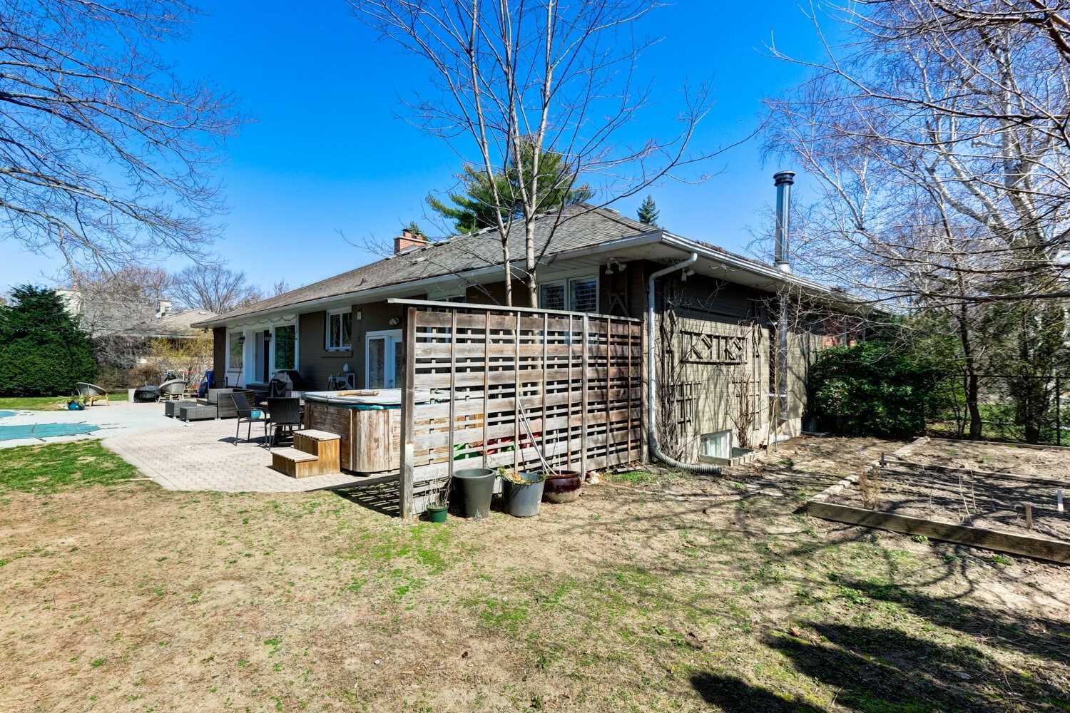 156 Trelawn Ave