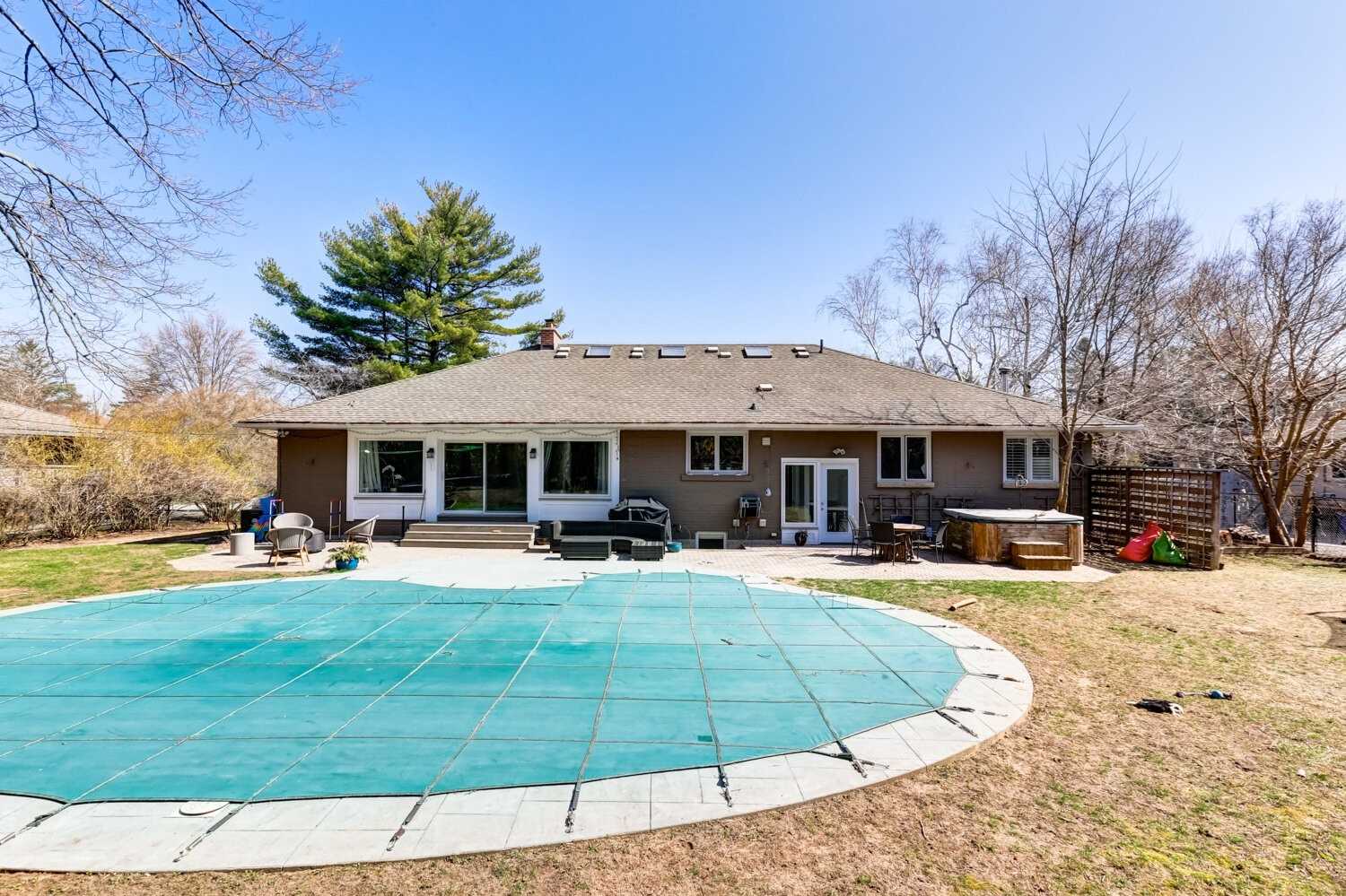 156 Trelawn Ave