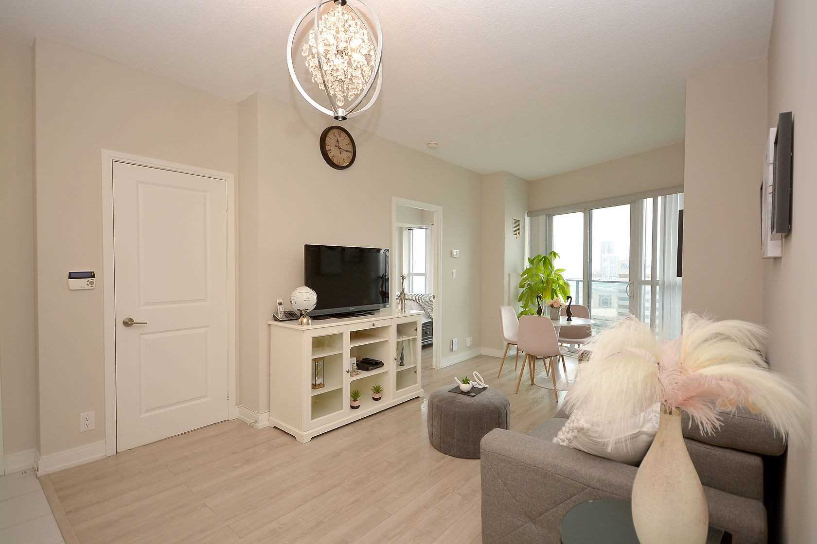 60 Absolute Ave, #1805