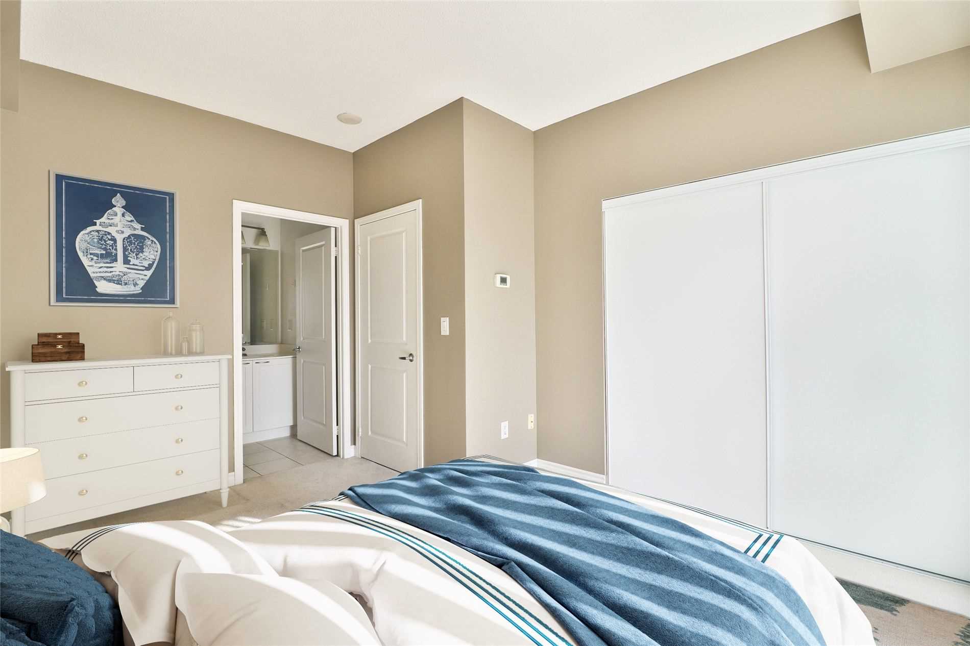 385 Prince Of Wales Dr, #412