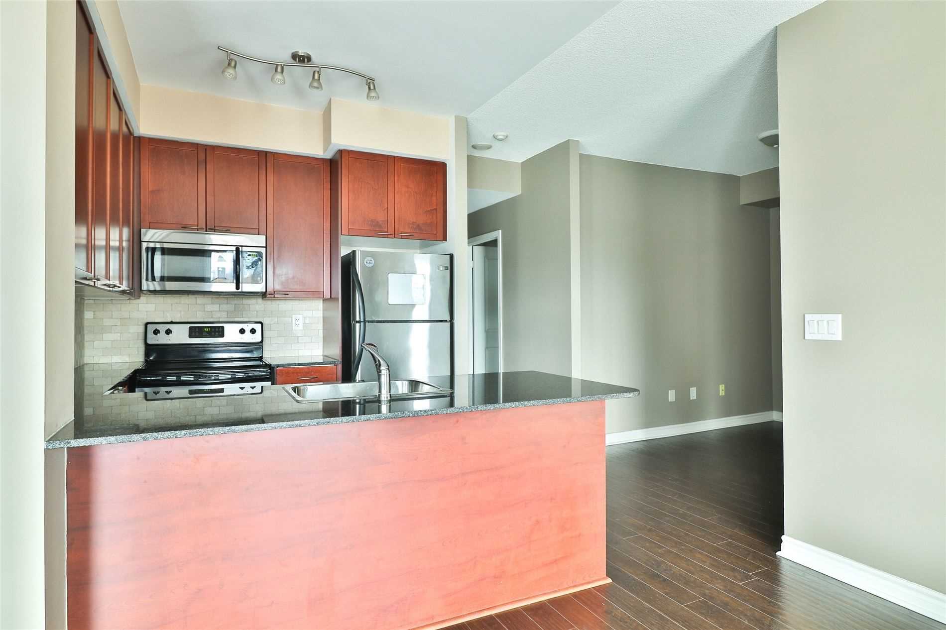 385 Prince Of Wales Dr, #412