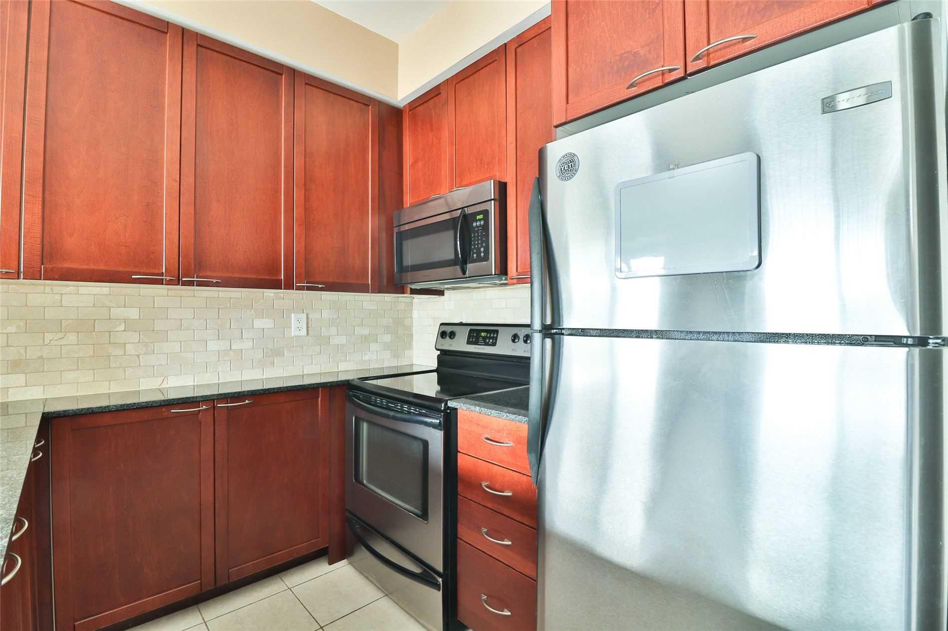 385 Prince Of Wales Dr, #412