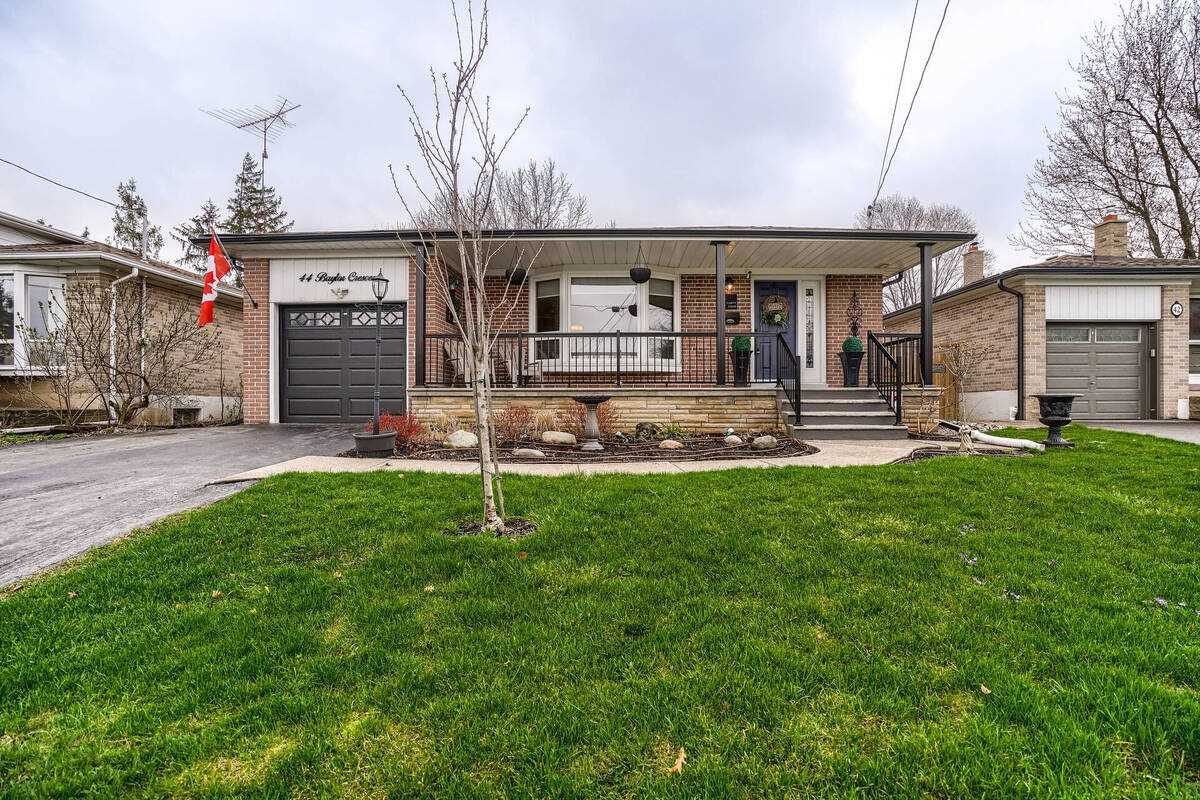 44 Baylor Cres
