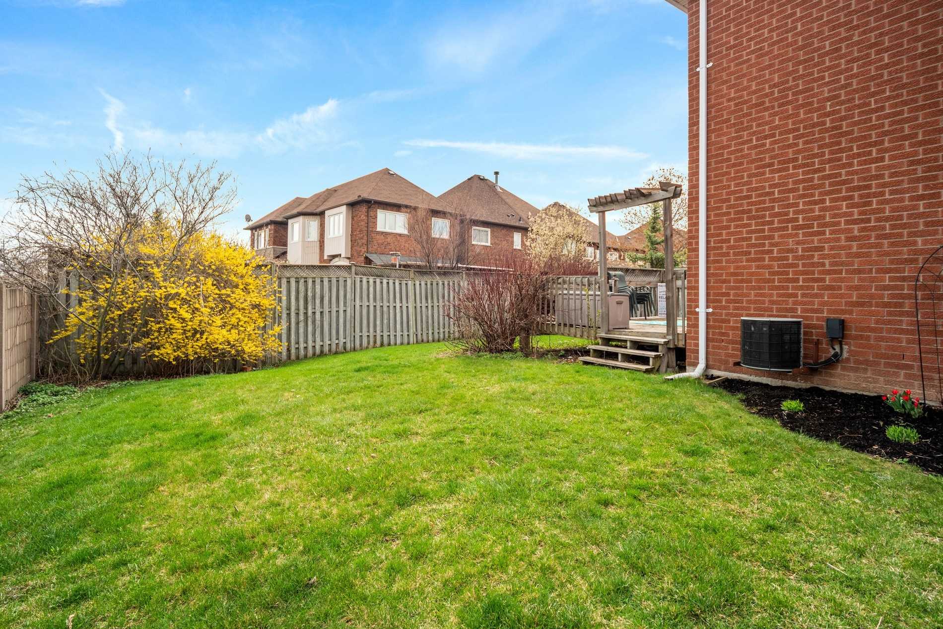 53 Smith Dr