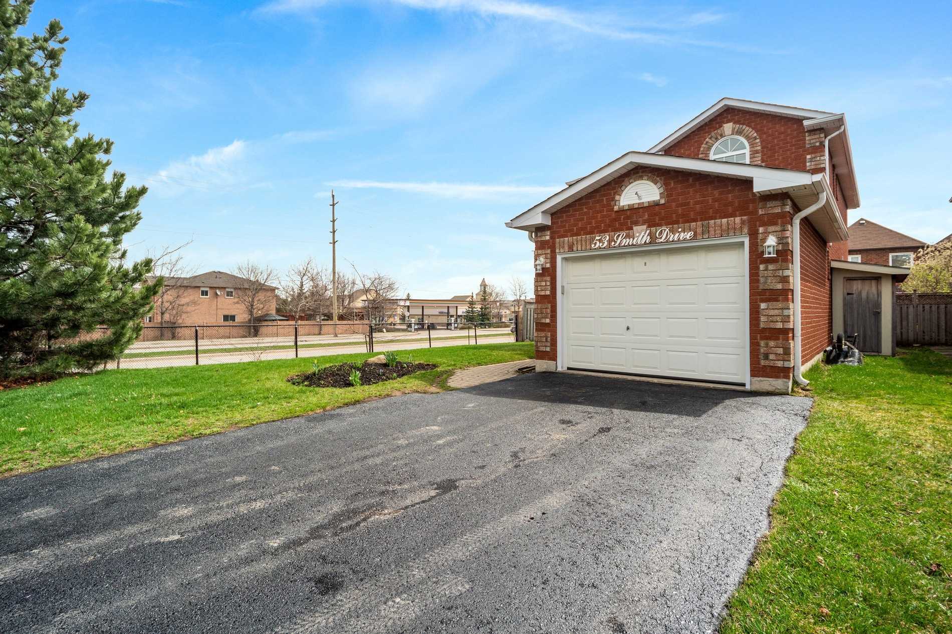 53 Smith Dr