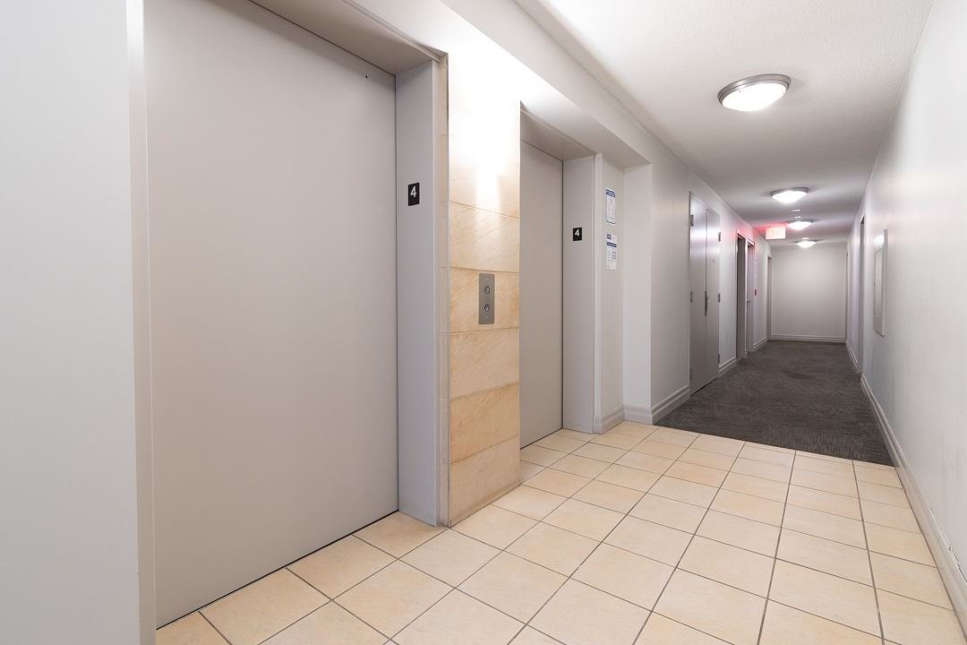 2772 Keele St, #416