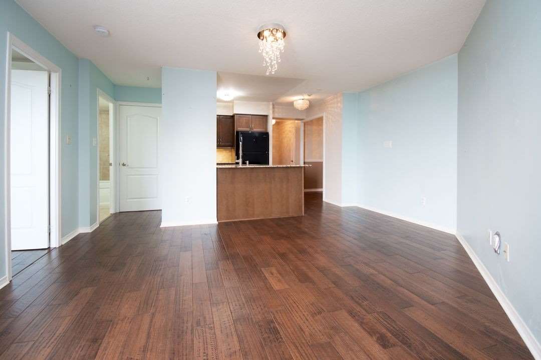 2772 Keele St, #416