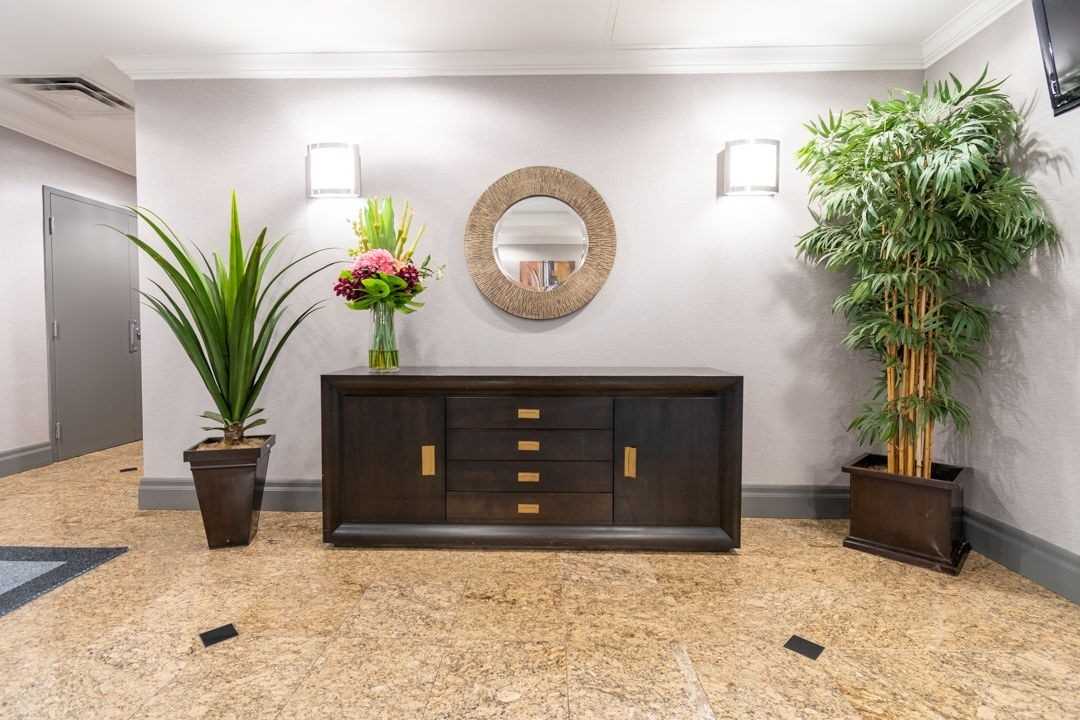 2772 Keele St, #416