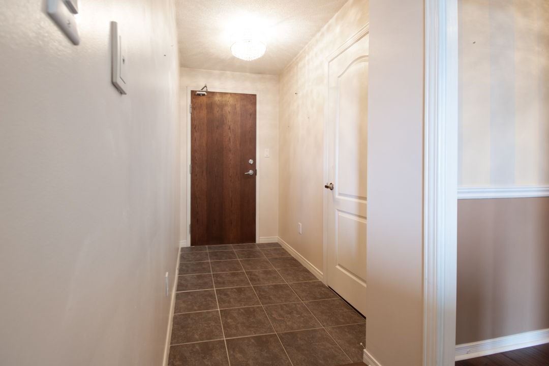 2772 Keele St, #416