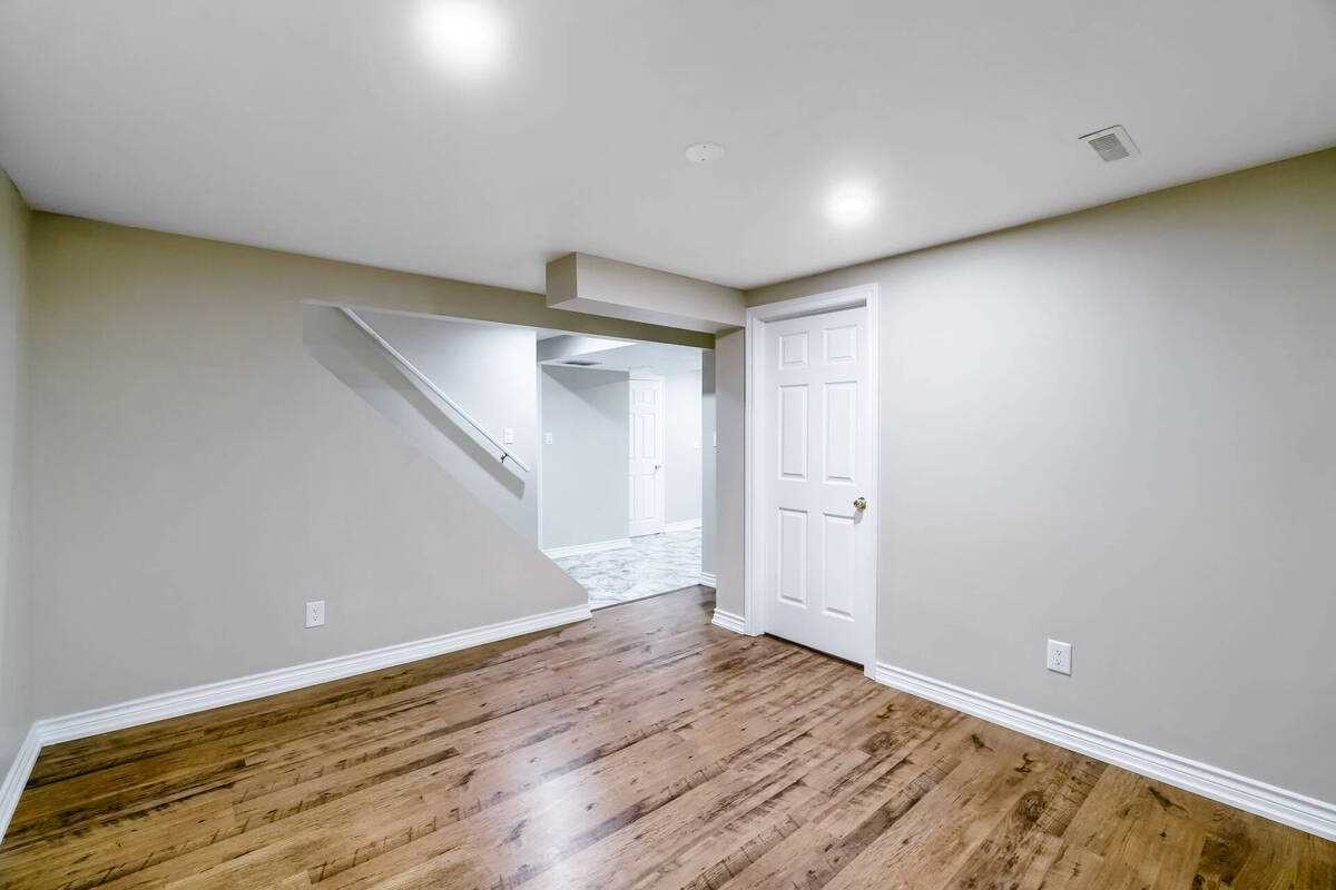 39 Nottawasaga Cres